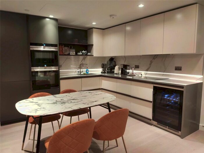 3 Bedroom Flat To Rent In Garrett Mansions, London, W2