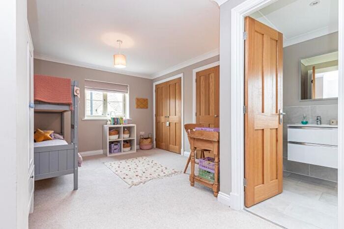 5 Bedroom Detached House To Rent In The Paddocks Stonesfield, OX29