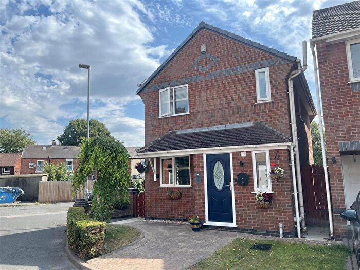 3 Bedroom Detached House For Sale In Richards Close, Audenshaw, Manchester, M34