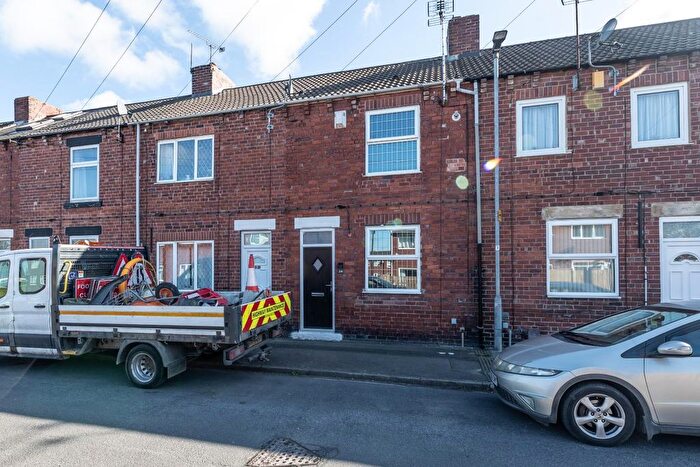 2 Bedroom Terraced House For Sale In Ivy Street, Featherstone, WF7