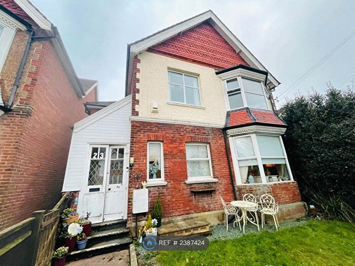 2 Bedroom Flat To Rent In Colebrooke Road, Bexhill-On-Sea, TN39