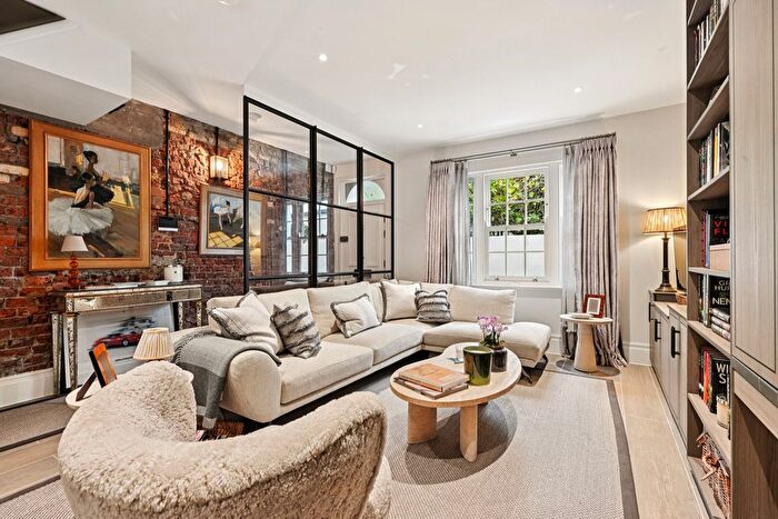 1 Bedroom Terraced House For Sale In Upper Cheyne Row, London, SW3