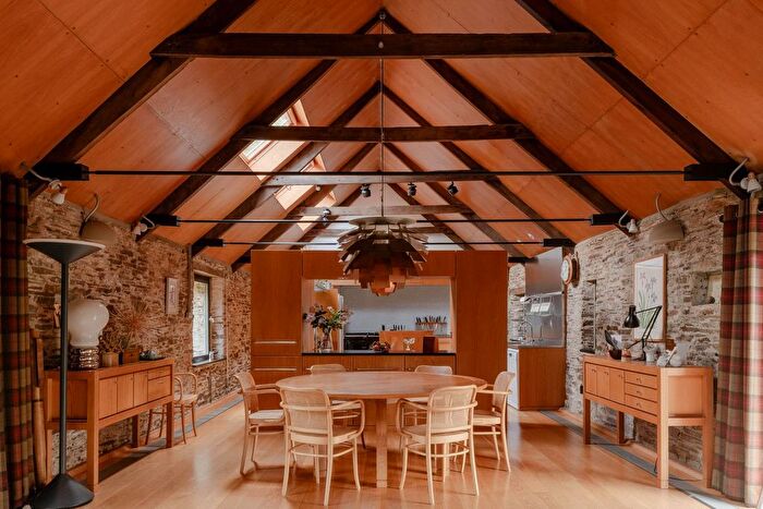 4 Bedroom Barn Conversion For Sale In Tibridge Farm, Lewdown, Devon, EX20