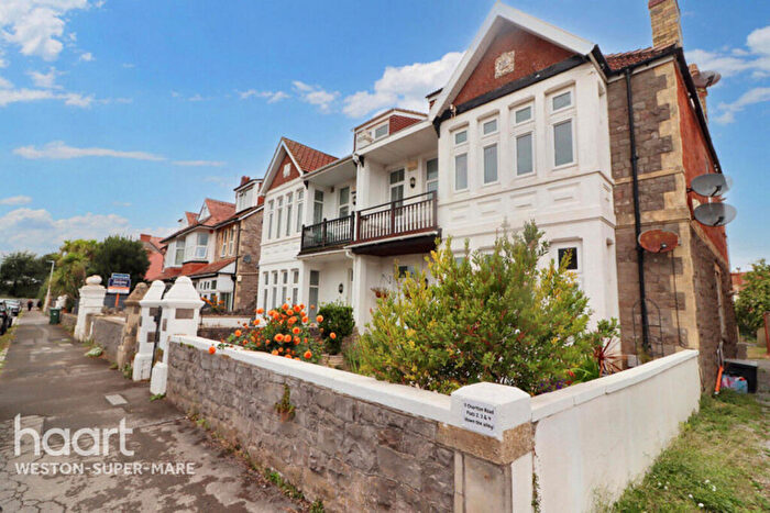 2 Bedroom Flat For Sale In Charlton Road, Weston-Super-Mare, BS23