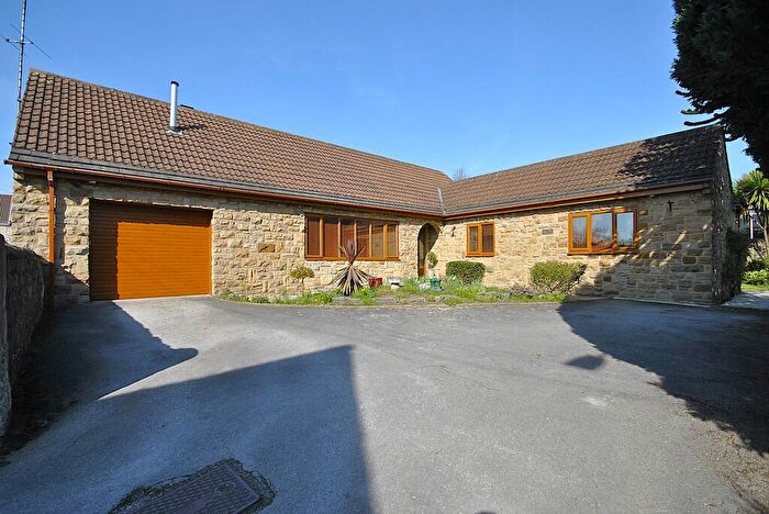 3 Bedroom Detached Bungalow For Sale In Quaker Lane, Warmsworth, Doncaster, DN4