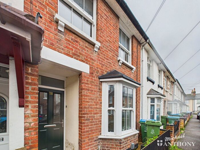 2 Bedroom Terraced House For Sale In West Street, Aylesbury, Buckinghamshire, HP19
