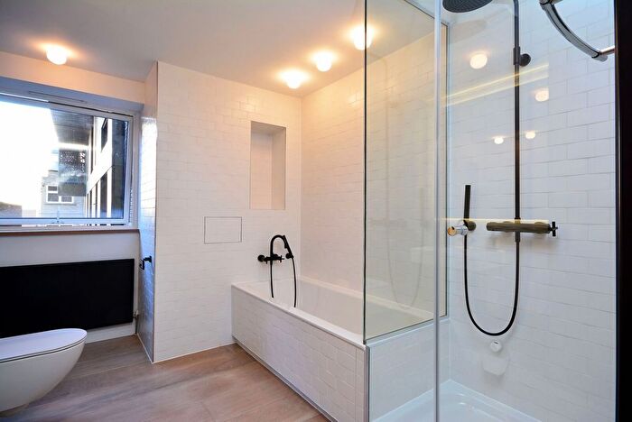 1 Bedroom Flat To Rent In Weymouth Street, Marylebone, London, W1W