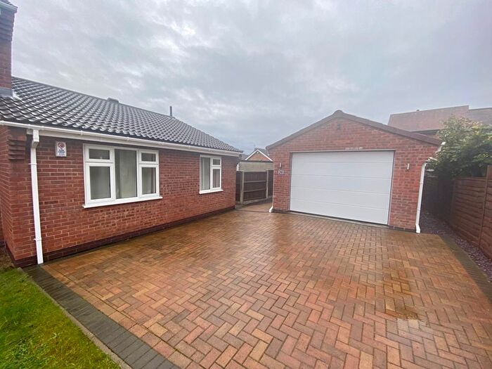 2 Bedroom Bungalow To Rent In Denholme Road, Wollaton, NG8