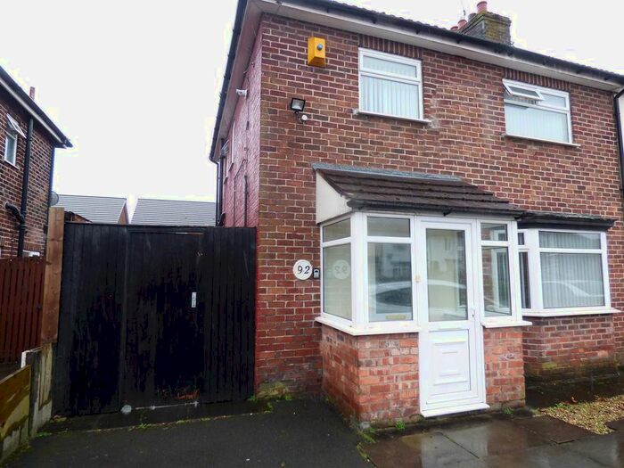 3 Bedroom Semi-Detached House To Rent In Dinas Lane, Huyton, Liverpool, L36