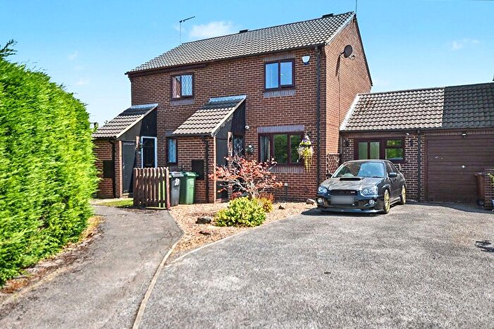 2 Bedroom Semi Detached House For Sale In Birchfields Rise, Leeds, West Yorkshire, LS14