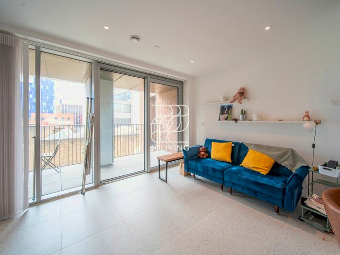 Studio To Rent In Jacquard Point, London, E1