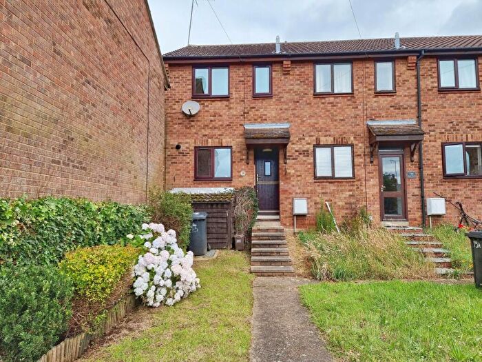 2 Bedroom End Of Terrace House For Sale In High Street, Clophill, Bedfordshire, MK45