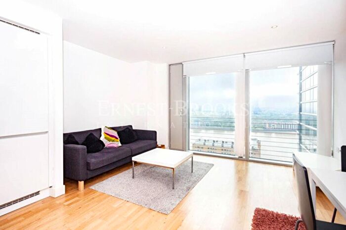 1 Bedroom Apartment To Rent In Landmark East Tower, Marsh Wall, London, E14