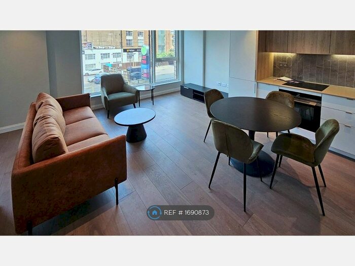 1 Bedroom Flat To Rent In Kennington Lane, London, SE11