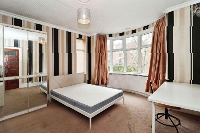 1 Bedroom House To Rent In Gloucester Road North, Bristol, BS7