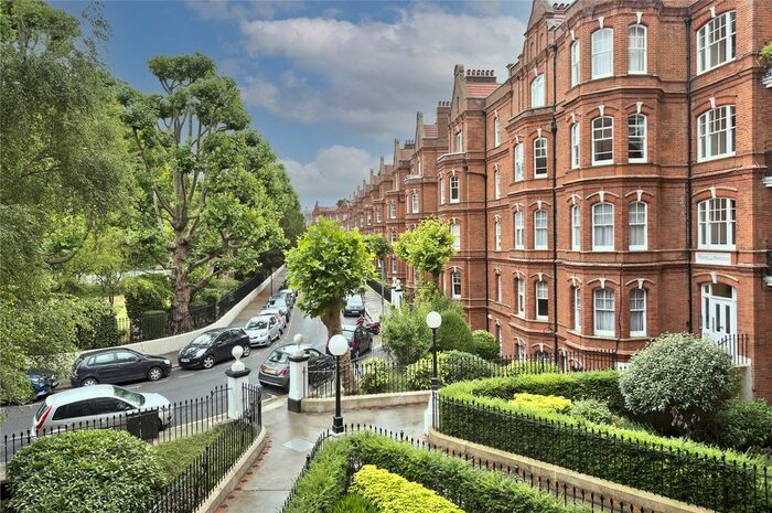 2 Bedroom Flat To Rent In Queen's Club Gardens, London, W14