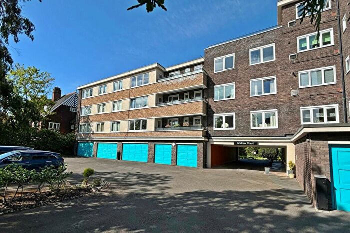 2 Bedroom Flat To Rent In Wickham Road, Beckenham, BR3