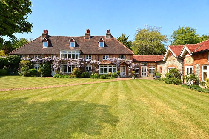 6 Bedroom Detached House For Sale In Green Dene, East Horsley, KT24