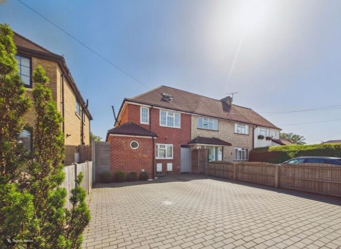 3 Bedroom End Of Terrace House To Rent In Mount Pleasant Lane, Bricket Wood, St. Albans, Hertfordshire, AL2