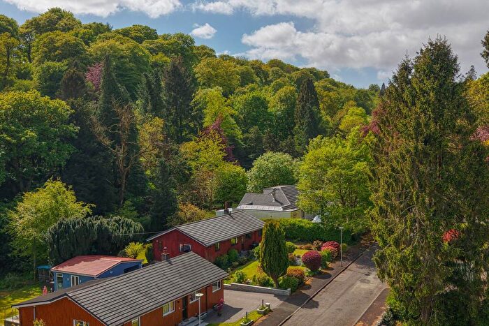 4 Bedroom Bungalow For Sale In Cedar Court, Kilbarchan, PA10