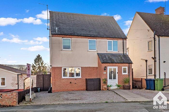 3 Bedroom Detached House For Sale In Abbots Leys Road, Winchcombe, GL54