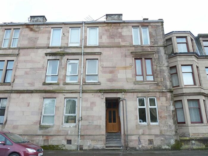 1 Bedroom Flat To Rent In Brachelston Street Greenock, PA16