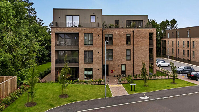 2 Bedroom Flat For Sale In Training Drive, Jordanhill, G13