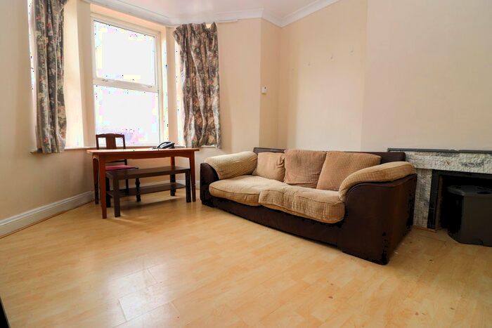 1 Bedroom Flat To Rent In Portswood Road, Southampton, SO17