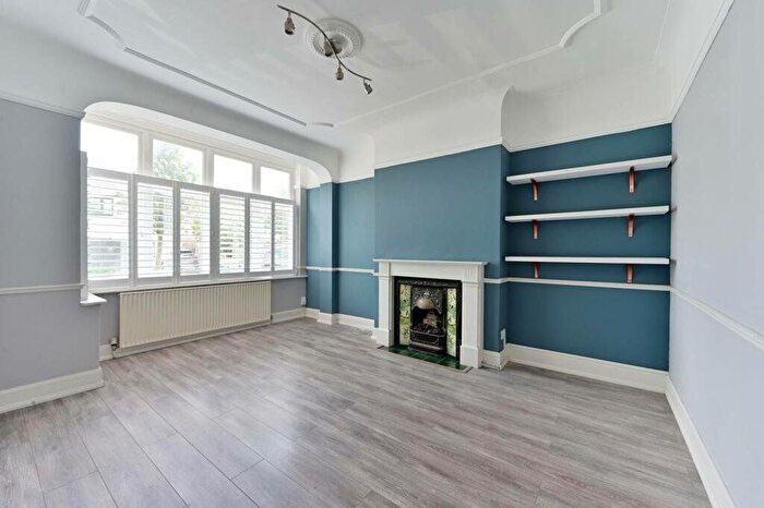 3 Bedroom Terraced House For Sale In Lower Downs Road, Wimbledon Chase, London, SW20