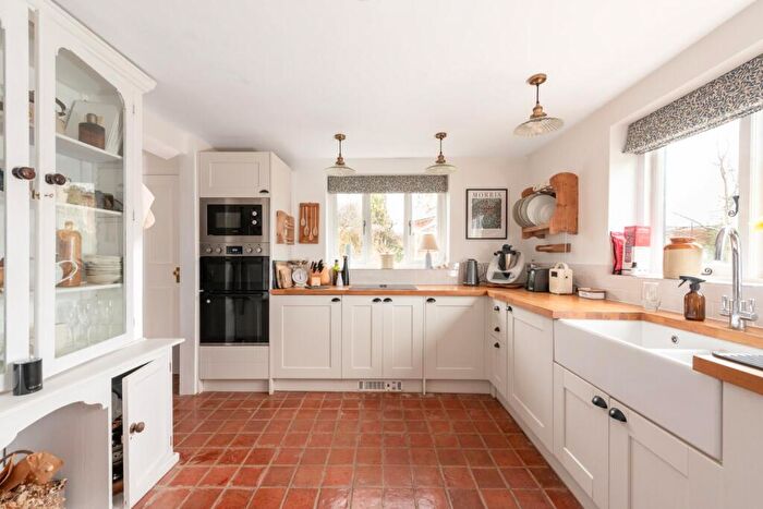 2 Bedroom Detached House To Rent In Church Lane, Chearsley, Aylesbury, Buckinghamshire, HP18