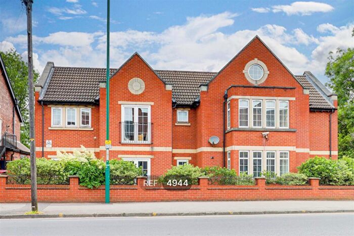 2 Bedroom Flat To Rent In , Private Road, Mapperley, Nottingham, NG3