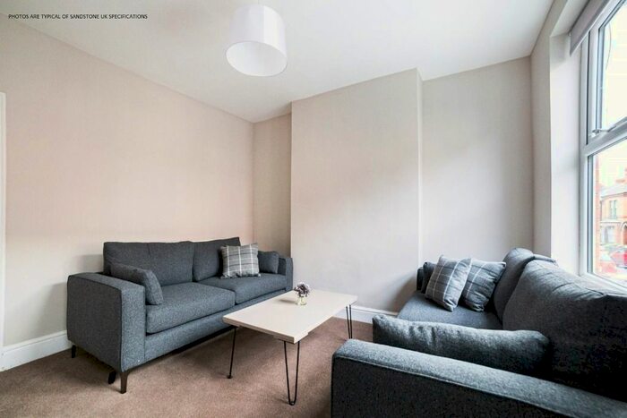 2 Bedroom Terraced House To Rent In Parkfield Avenue, Rusholme, Manchester, M14