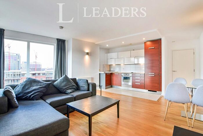 2 Bedroom Flat To Rent In Skyline Central, Goulden Street, Manchester, M4