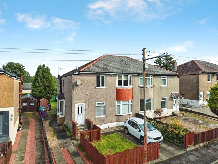 3 Bedroom Flat For Sale In Crofton Avenue, Glasgow, G44
