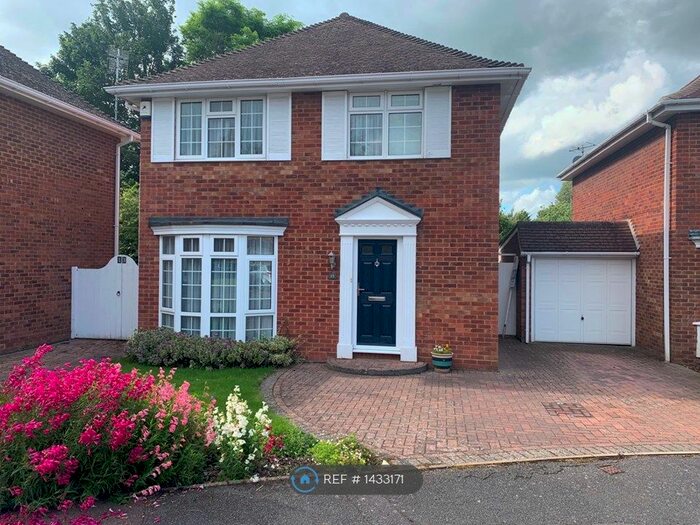 3 Bedroom Detached House To Rent In The Paddocks, Wendover, Aylesbury, HP22