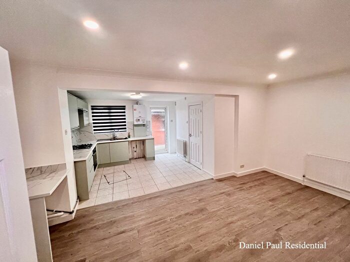 4 Bedroom Terraced House To Rent In Mornington Road, Greenford, UB6