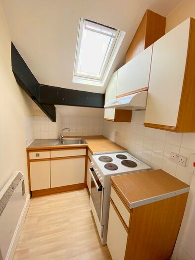 1 Bedroom Flat To Rent In Chatsworth Road, Morecambe, Morecambe, LA4