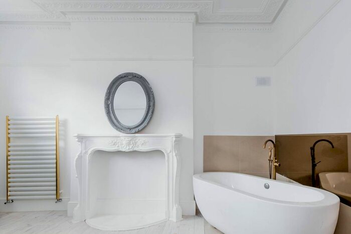 2 Bedroom Flat To Rent In Park Avenue, Wood Green, London, N22