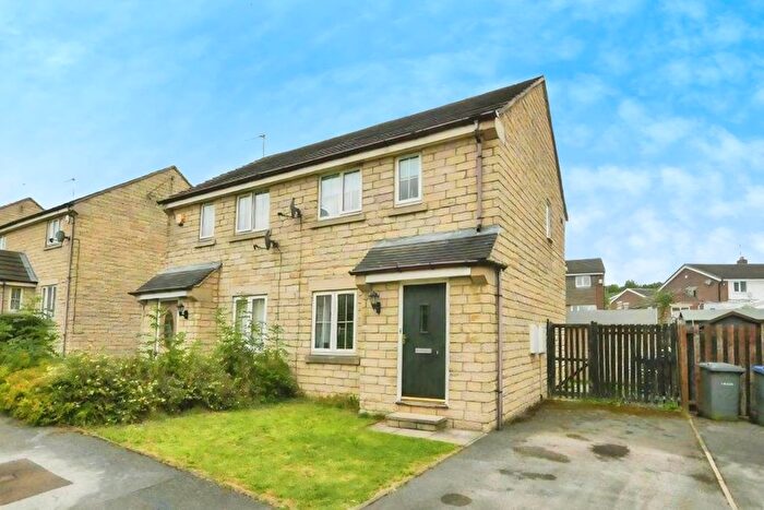 2 Bedroom Semi-Detached House To Rent In Royd Moor Road, Bradford, BD4