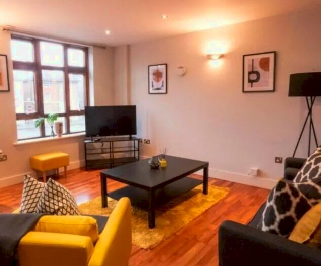 2 Bedroom Flat To Rent In Tanfields, Vachel Road, Reading, RG1