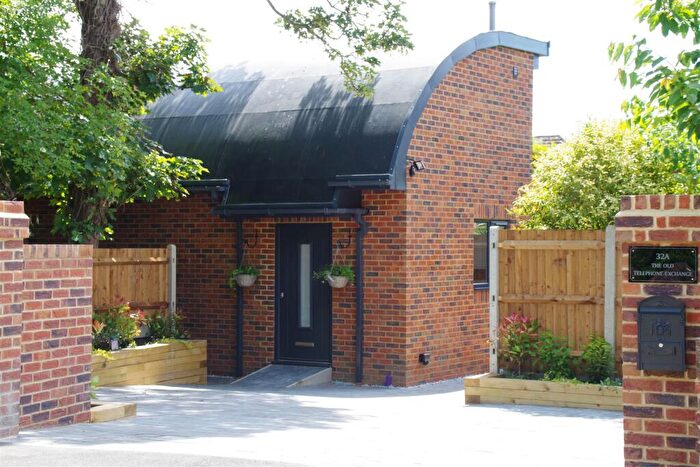 2 Bedroom House For Sale In Church Road, Benson, Wallingford, OX10