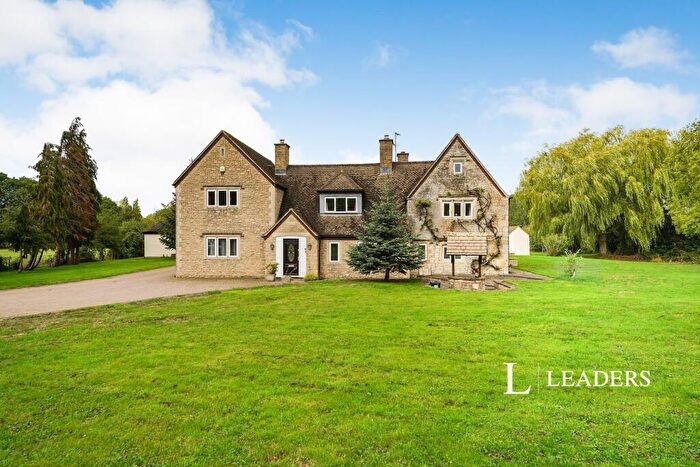 7 Bedroom Detached House To Rent In Upton Lane, Brookthorpe, Gloucester, GL4