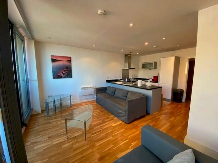 2 Bedroom Flat To Rent In The Unity Building, L3