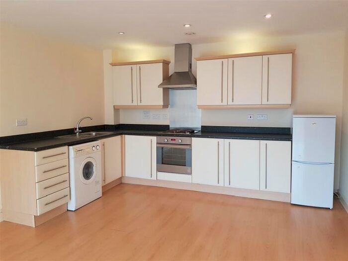 1 Bedroom Flat To Rent In Avonmore Court, Raleigh Street, Walsall, WS2