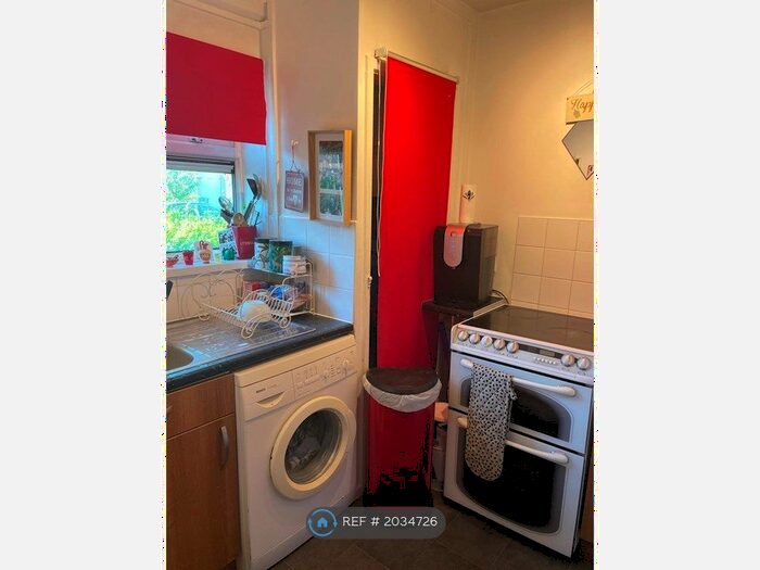 1 Bedroom Flat To Rent In Wyatts Lane, London, E17