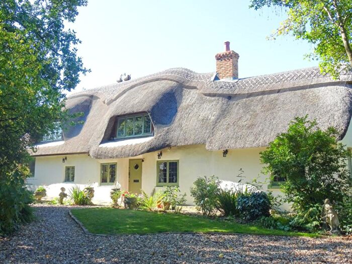 7 Bedroom Cottage For Sale In Crabbswood Lane, Sway, Lymington, SO41
