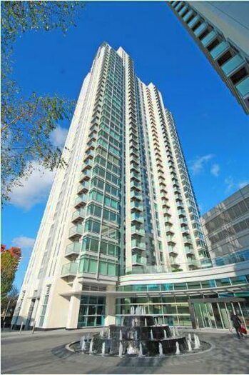 Studio To Rent In Pan Peninsula Square, South Quay, Canary Wharf, London, E14