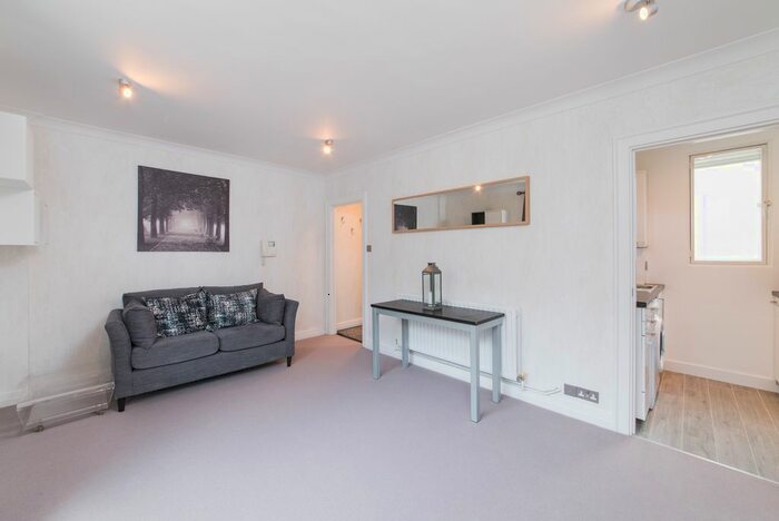 1 Bedroom Studio To Rent In Pont Street, Belgravia, SW1X