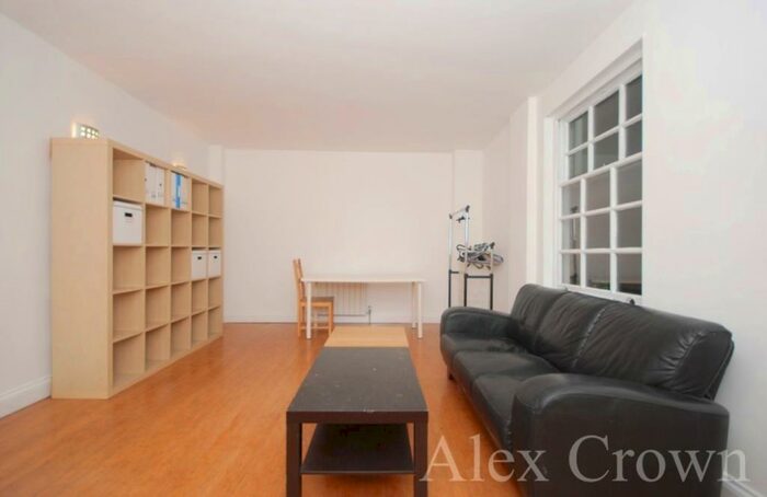 2 Bedroom Flat To Rent In Stoke Newington High Street, Stoke Newington, N16