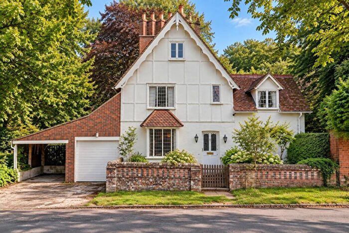 3 Bedroom Detached House For Sale In Whiteleaf, Princes Risborough, Buckinghamshire, HP27
